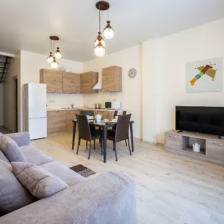 Gold Bugazz Apartment Gribovka Exterior photo