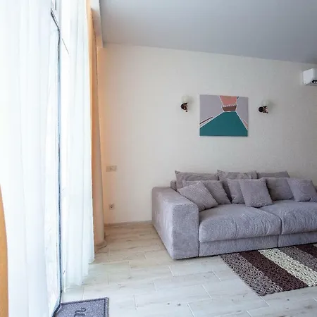 Gold Bugazz Apartment Gribovka Exterior photo