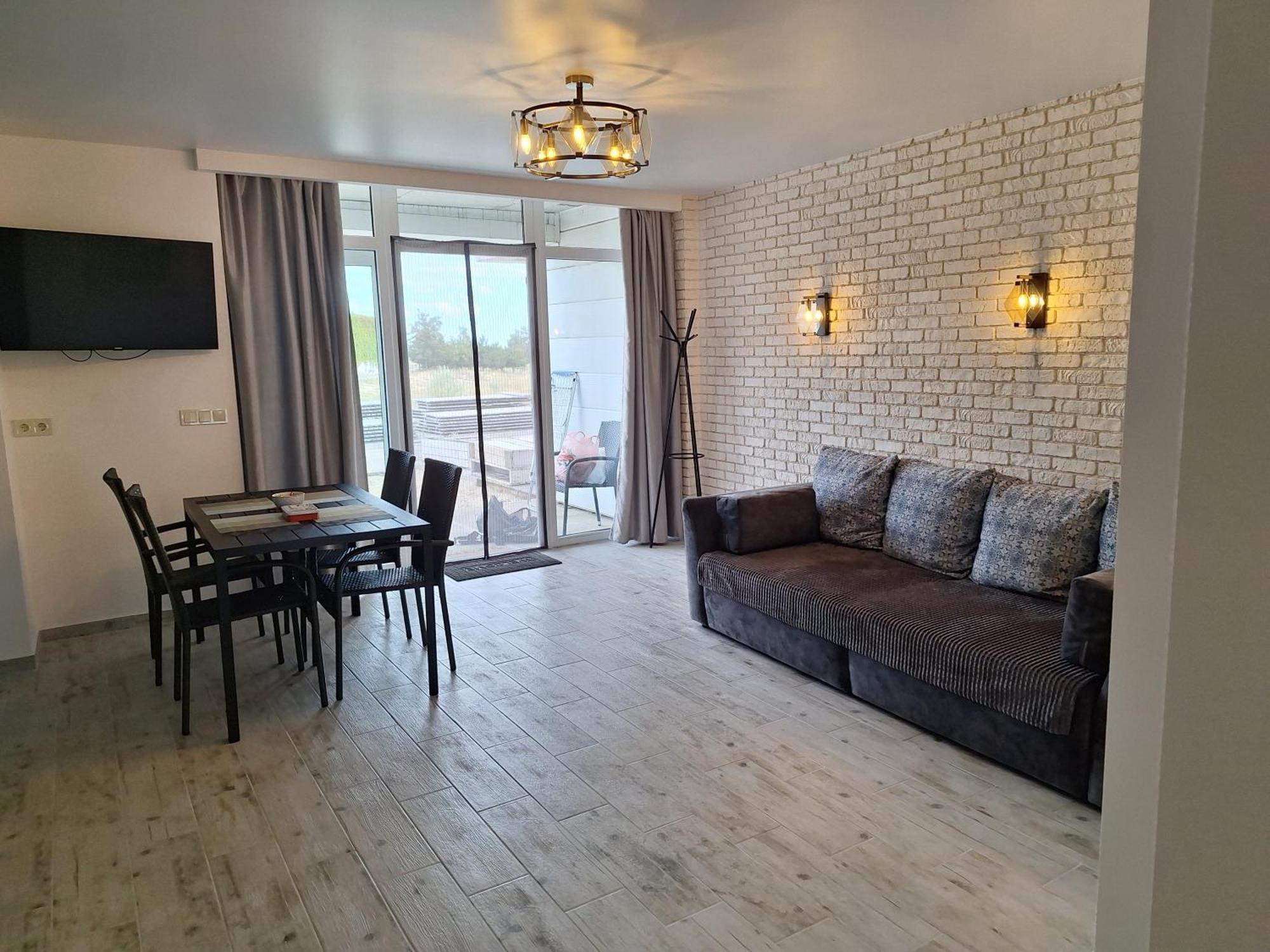 Gold Bugazz Apartment Gribovka