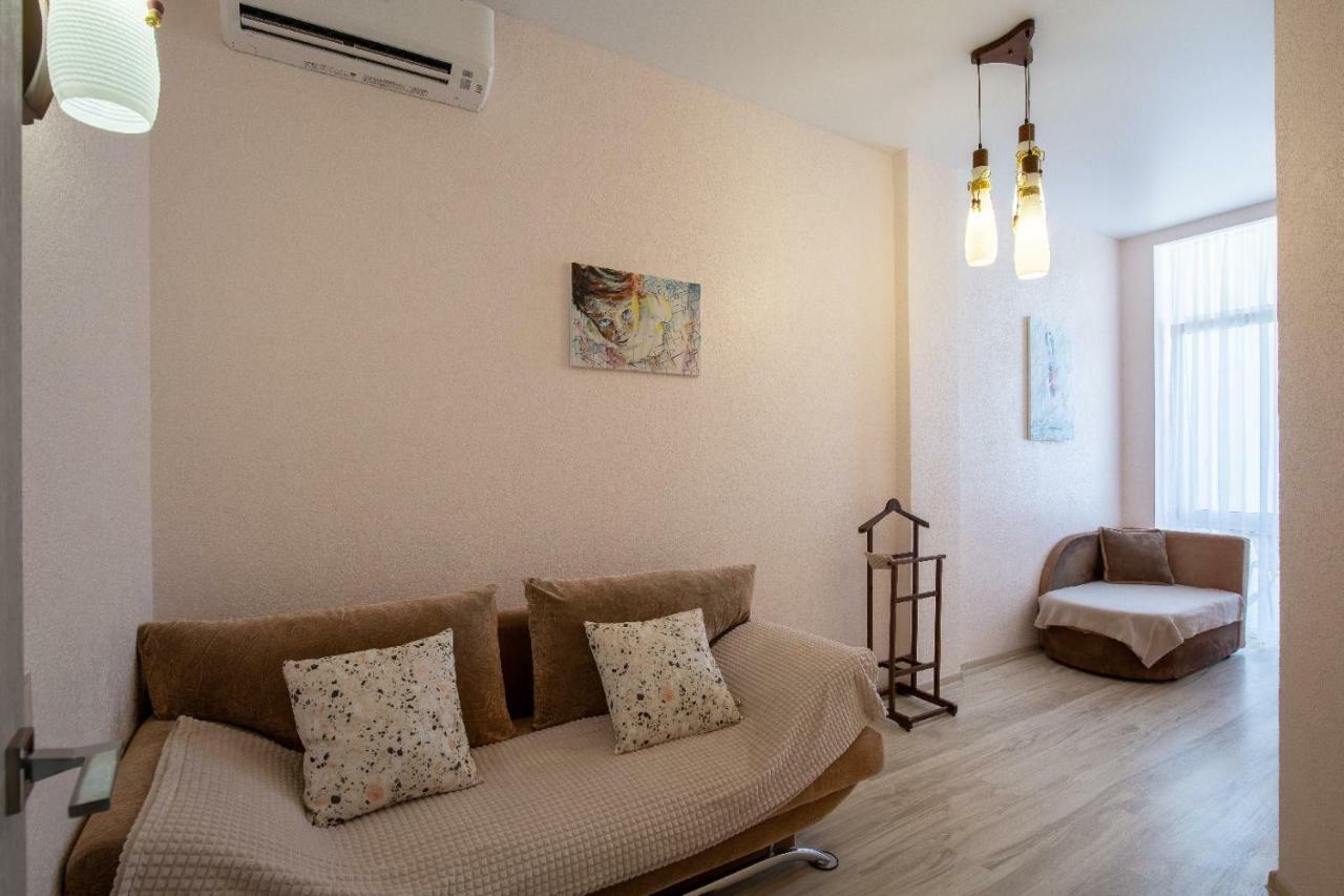 Apartment Gold Bugazz Gribovka
