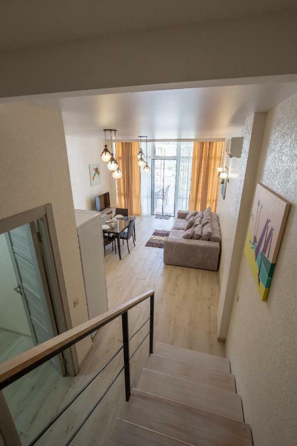 Gold Bugazz Apartment Gribovka